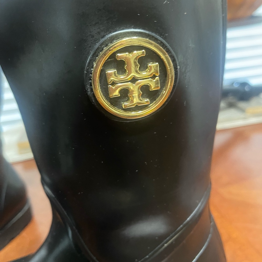 Tory Burch Maureen Rain Boots *Read* - Picture 8 of 13